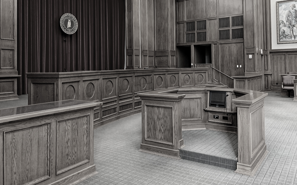 Black and white picture of a court room.